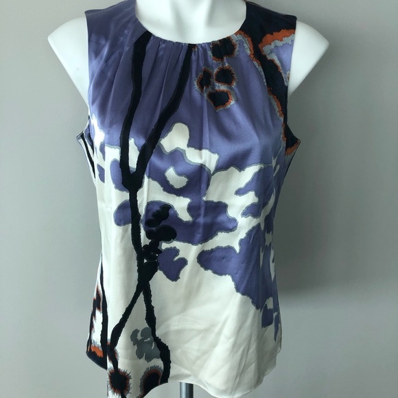 Elie Tahari Tops - Elie Tahari stretchy silk top